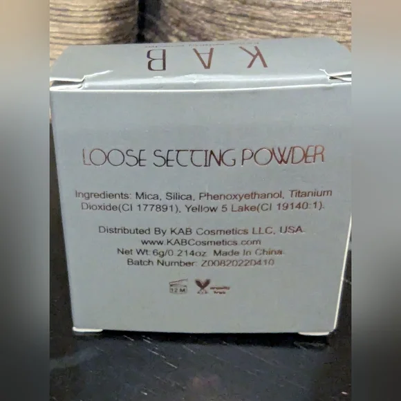 KAB COSMETICS  Translucent Setting Powder 6 g New in Box - Picture 5 of 8